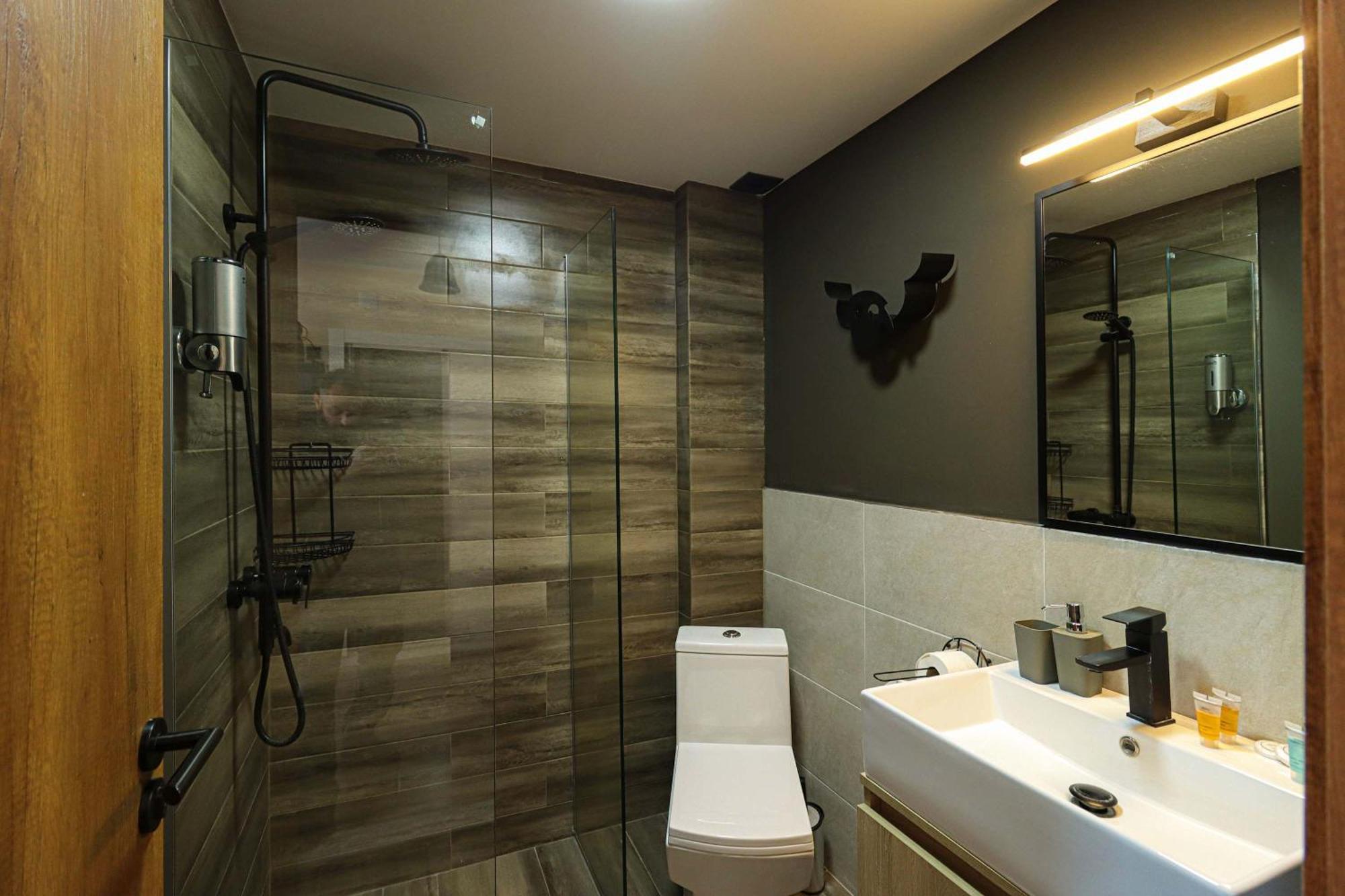 Stylish Studio Apartment With Balcony 古多里 外观 照片